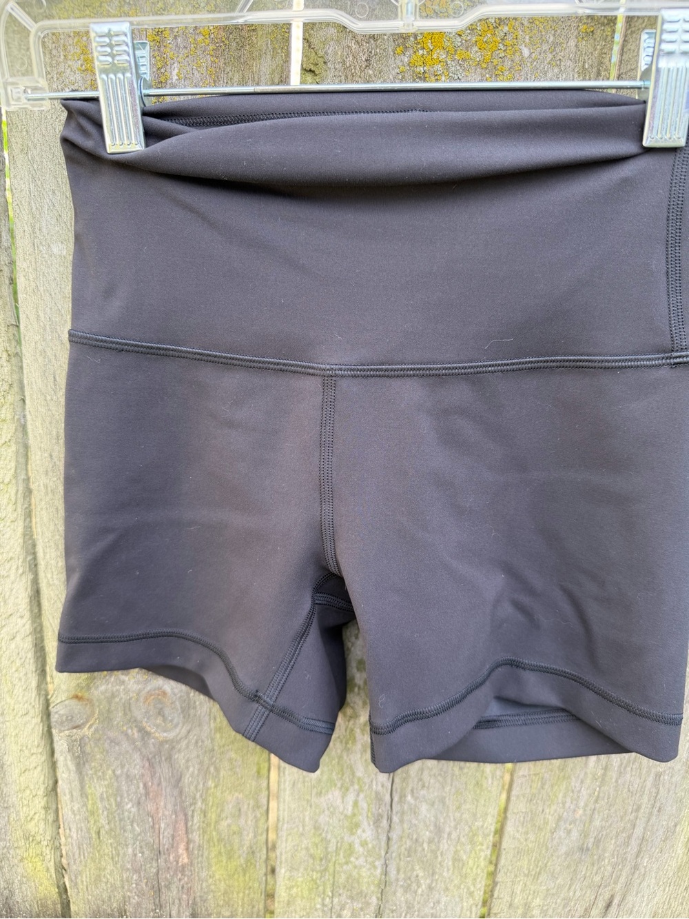 lululemon athletica Wunder Shorts Size 4